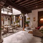 Casa Del Capitel Nazari