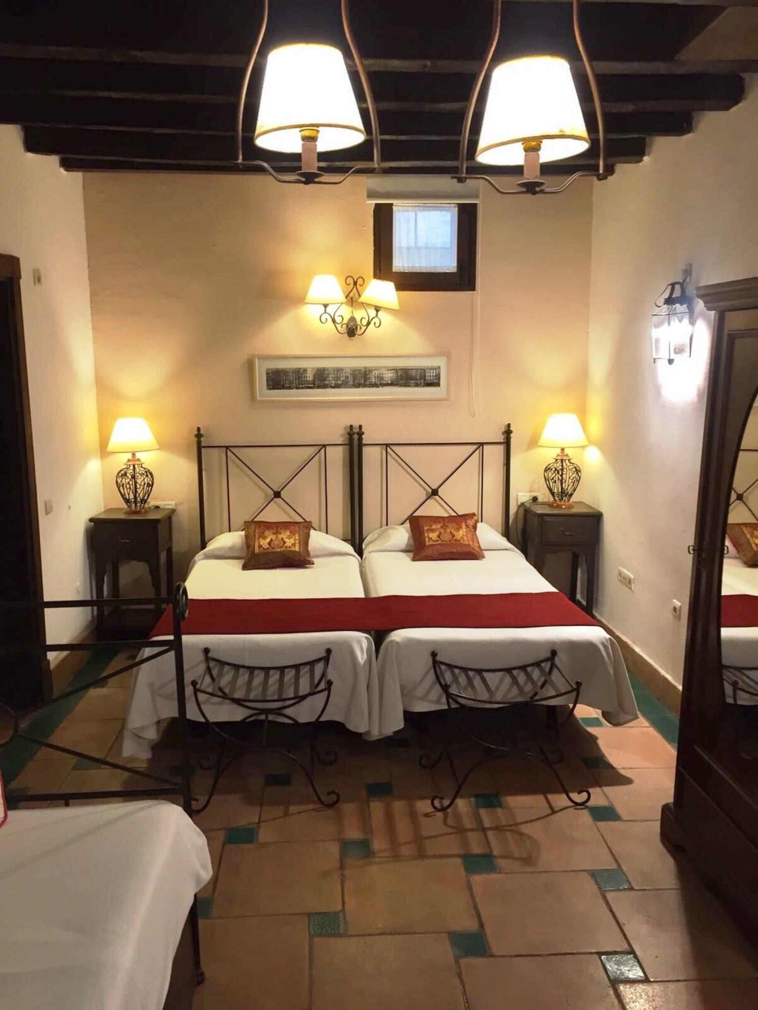 Casa Del Capitel Nazari Granada